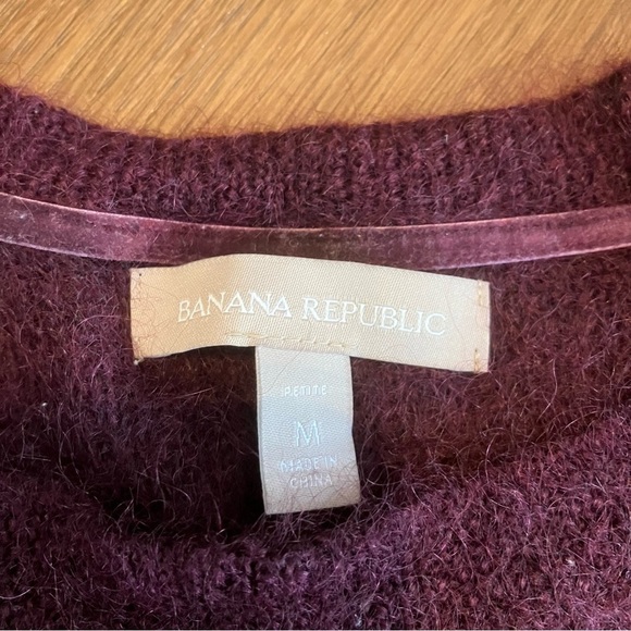 Banana Republic Burgundy Mohair/Wool Blend Sweater (MP) - Picture 2 of 7